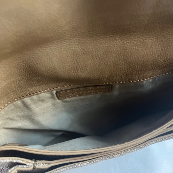 Givenchy RARE Antigona Leather Envelope Pebbled Beige Tan Clutch Handbag Logo - Picture 5 of 12